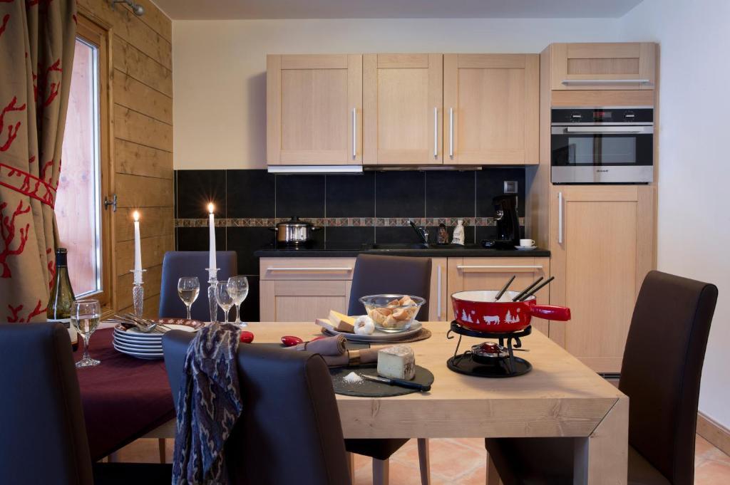 Cgh Residences & Spas Les Chalets D'Angele Chatel Ruang foto