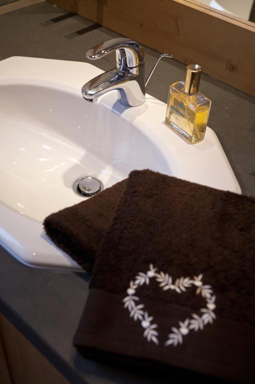Cgh Residences & Spas Les Chalets D'Angele Chatel Bagian luar foto