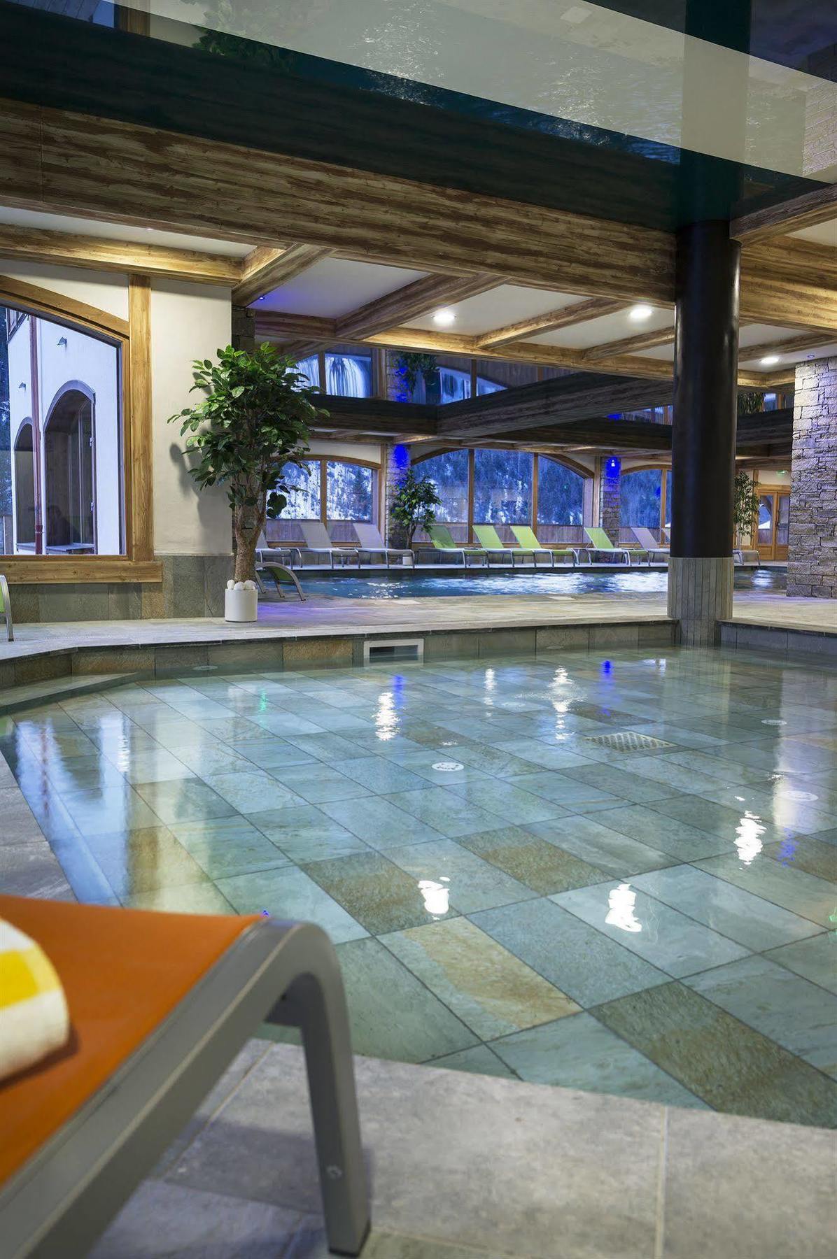 Cgh Residences & Spas Les Chalets D'Angele Chatel Bagian luar foto
